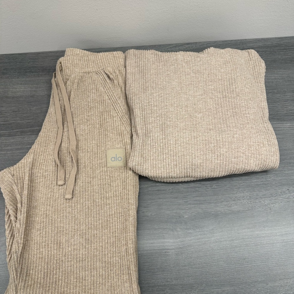 ALO Yoga Muse hoodie and sweatpants set